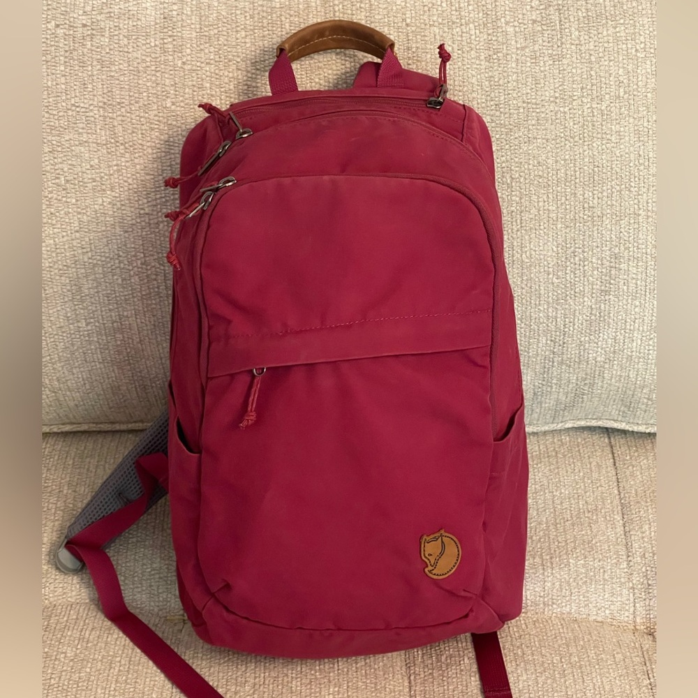 Fjallraven G-1000 20L backpack in Burgundy